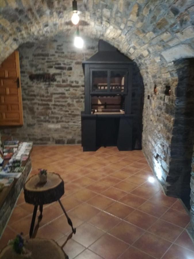 Casa Dueso Hotel El Pueyo de Araguás Екстериор снимка