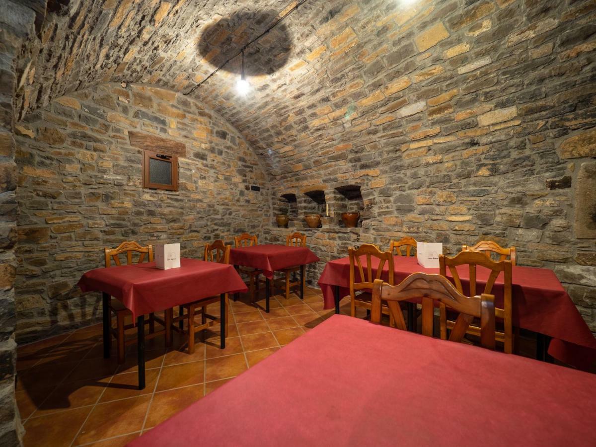 Casa Dueso Hotel El Pueyo de Araguás Екстериор снимка